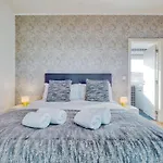 Portucale ! Aroeira 4 Bdr Pool & Golf Retreat Aroeira (Setubal)