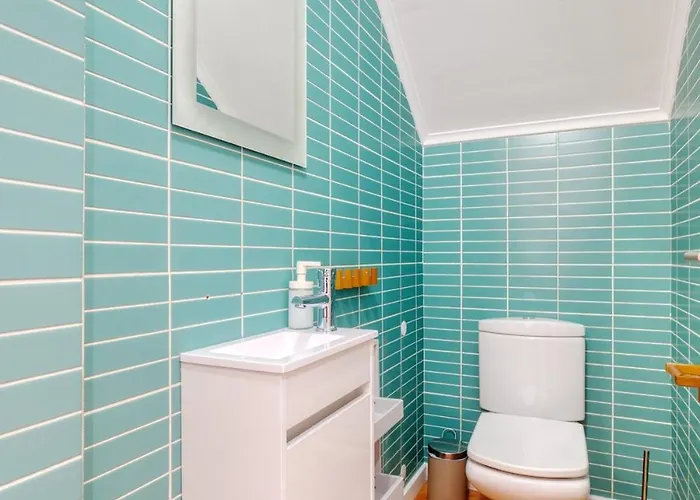 Portucale ! Aroeira 4 Bdr Pool & Golf Retreat Дом отдыха *