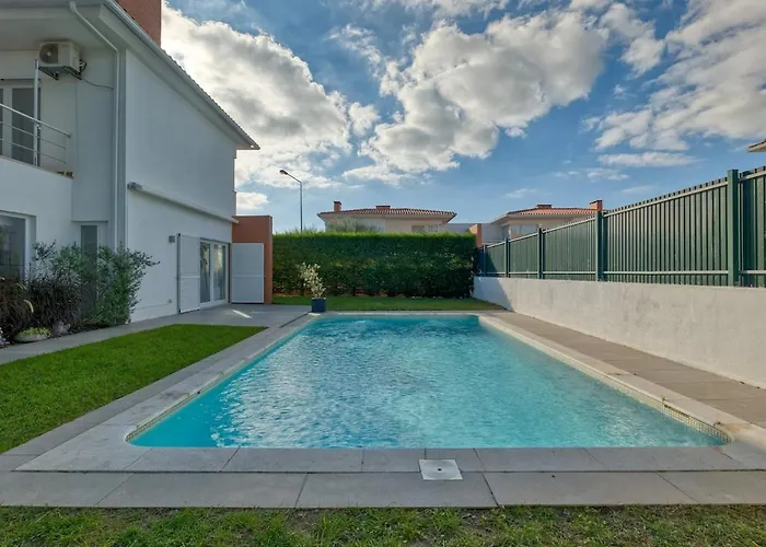 Дом отдыха Portucale ! Aroeira 4 Bdr Pool & Golf Retreat Aroeira (Setubal)